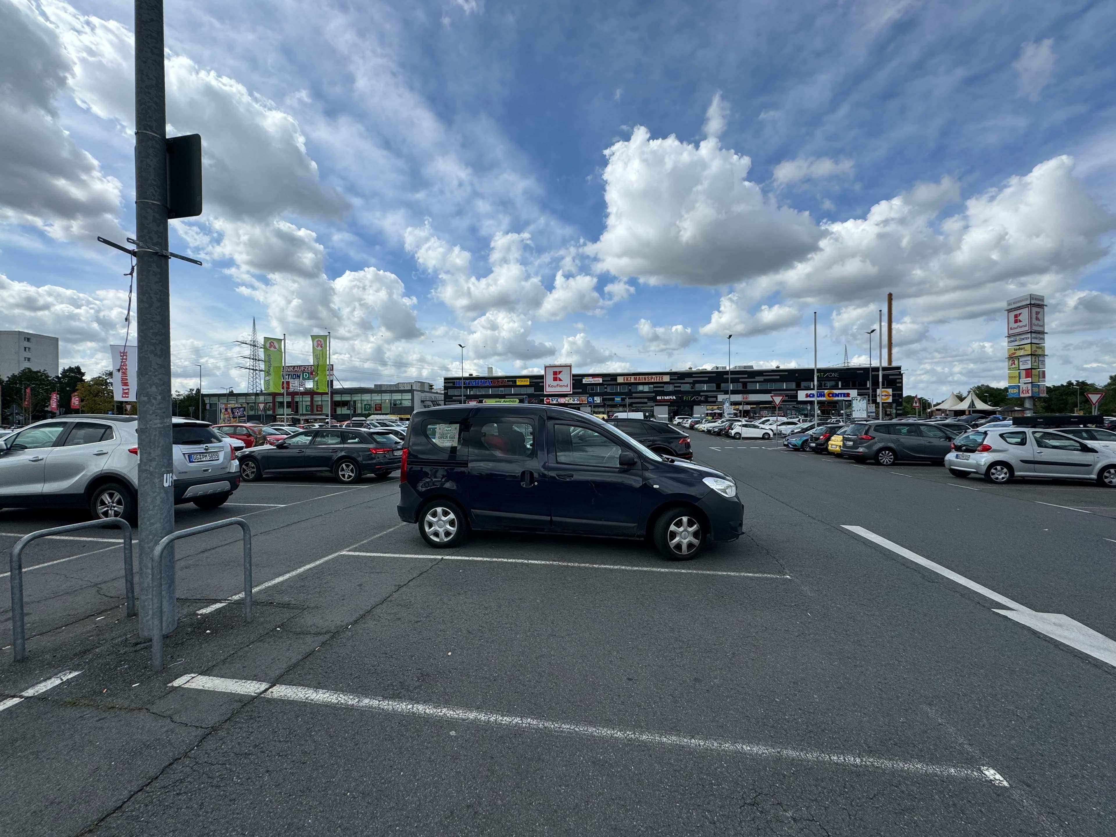 Store pictures