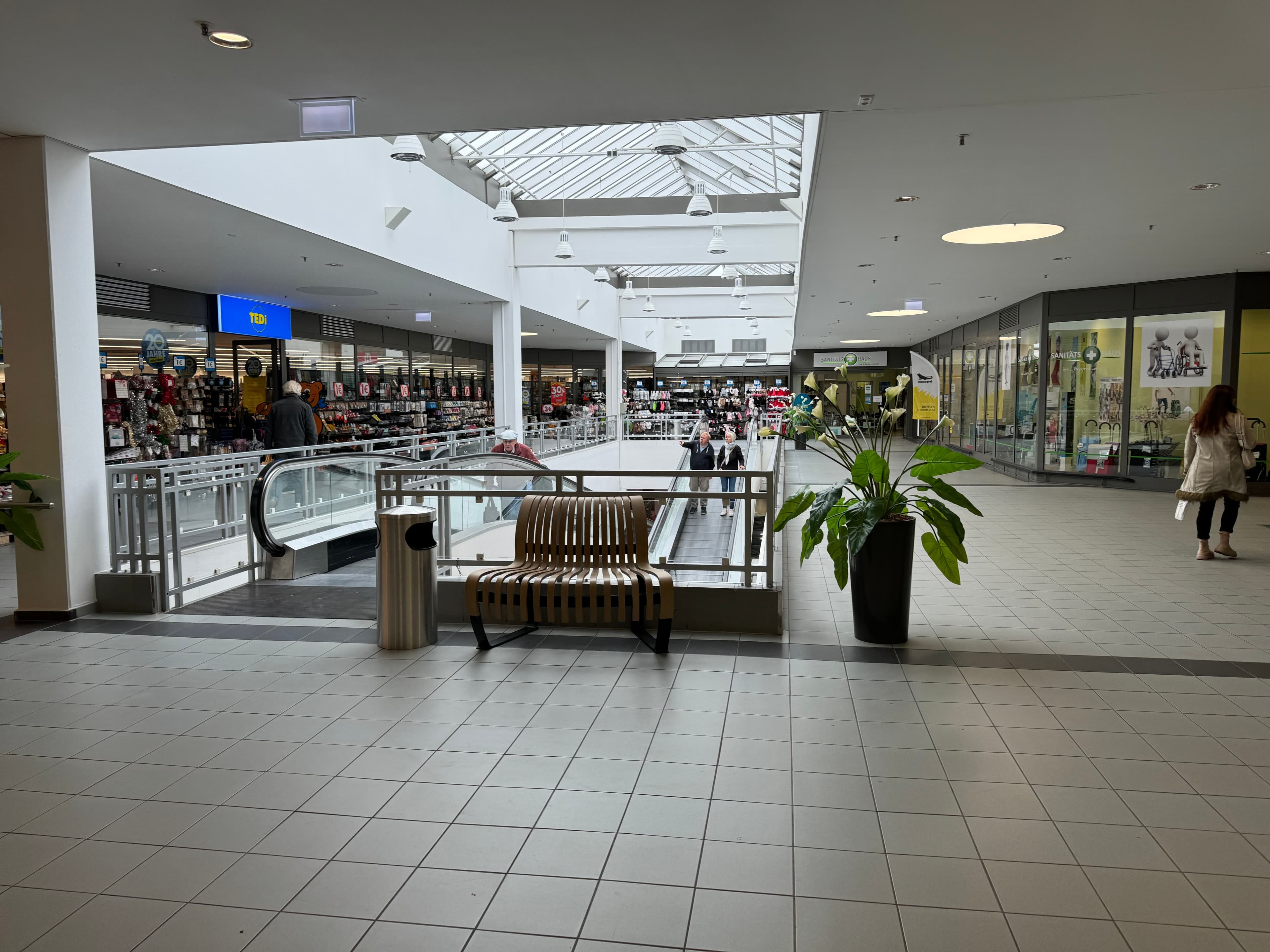 Store pictures